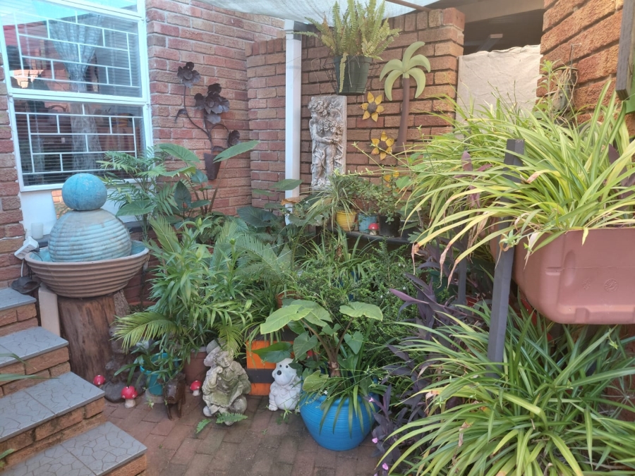 2 Bedroom Property for Sale in Navalsig Free State